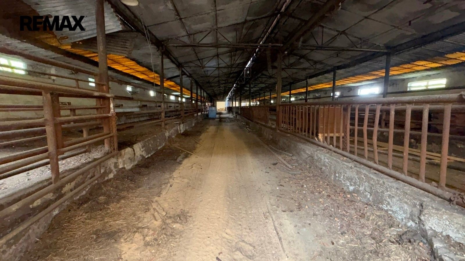 Prodej komerčního prostoru 38387 m² - foto 8
