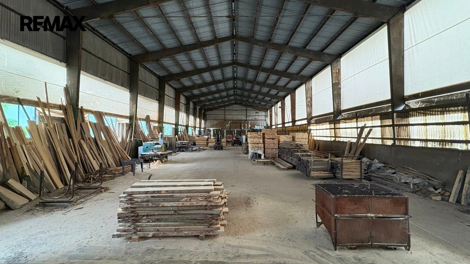 Prodej komerčního prostoru 38387 m² - foto 16