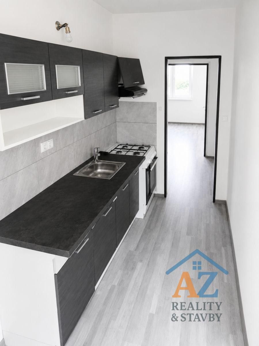 Pronájem bytu 3+1 75 m² - foto 1
