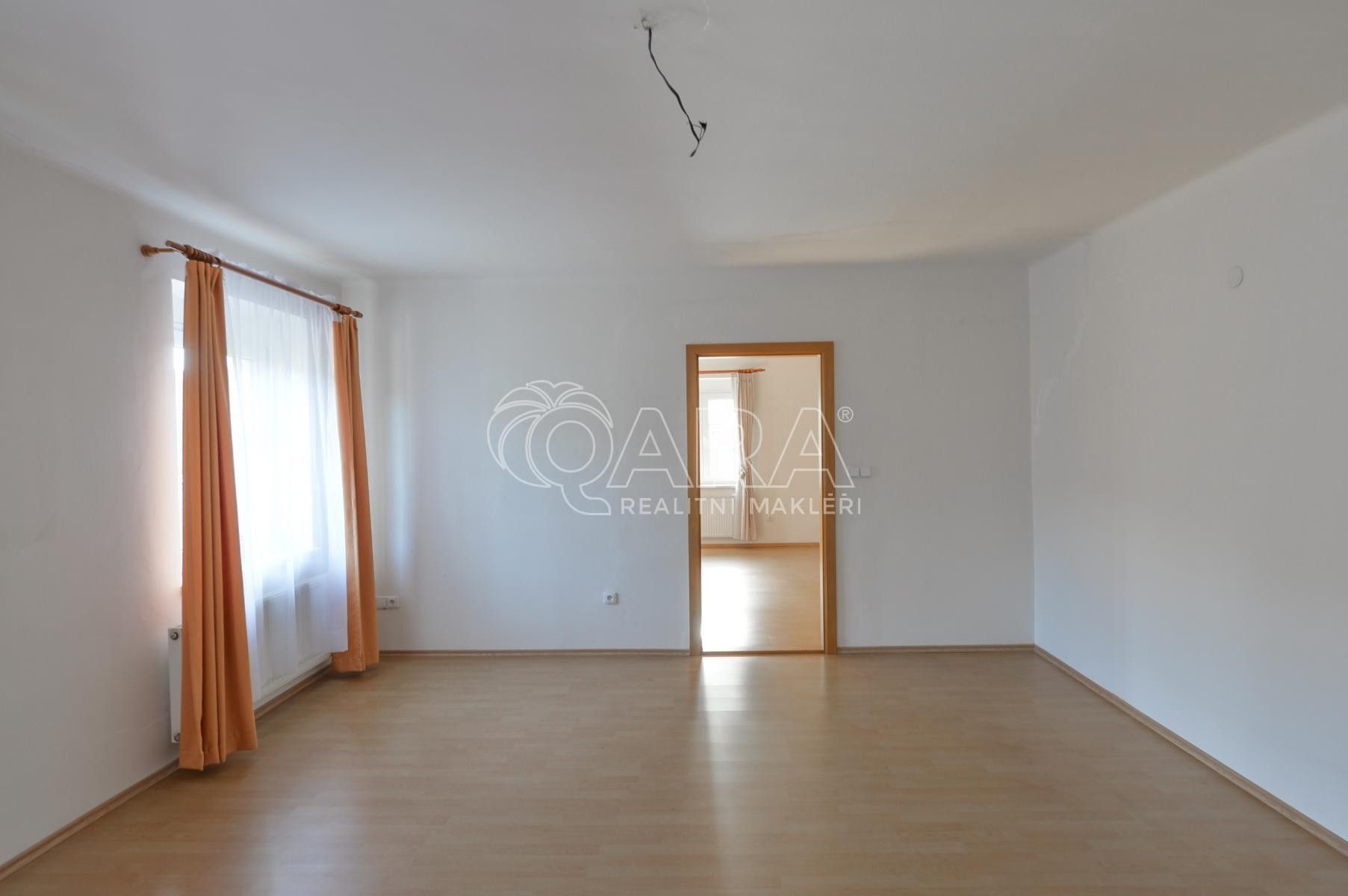 Pronájem bytu 4+1 136 m² - foto 6