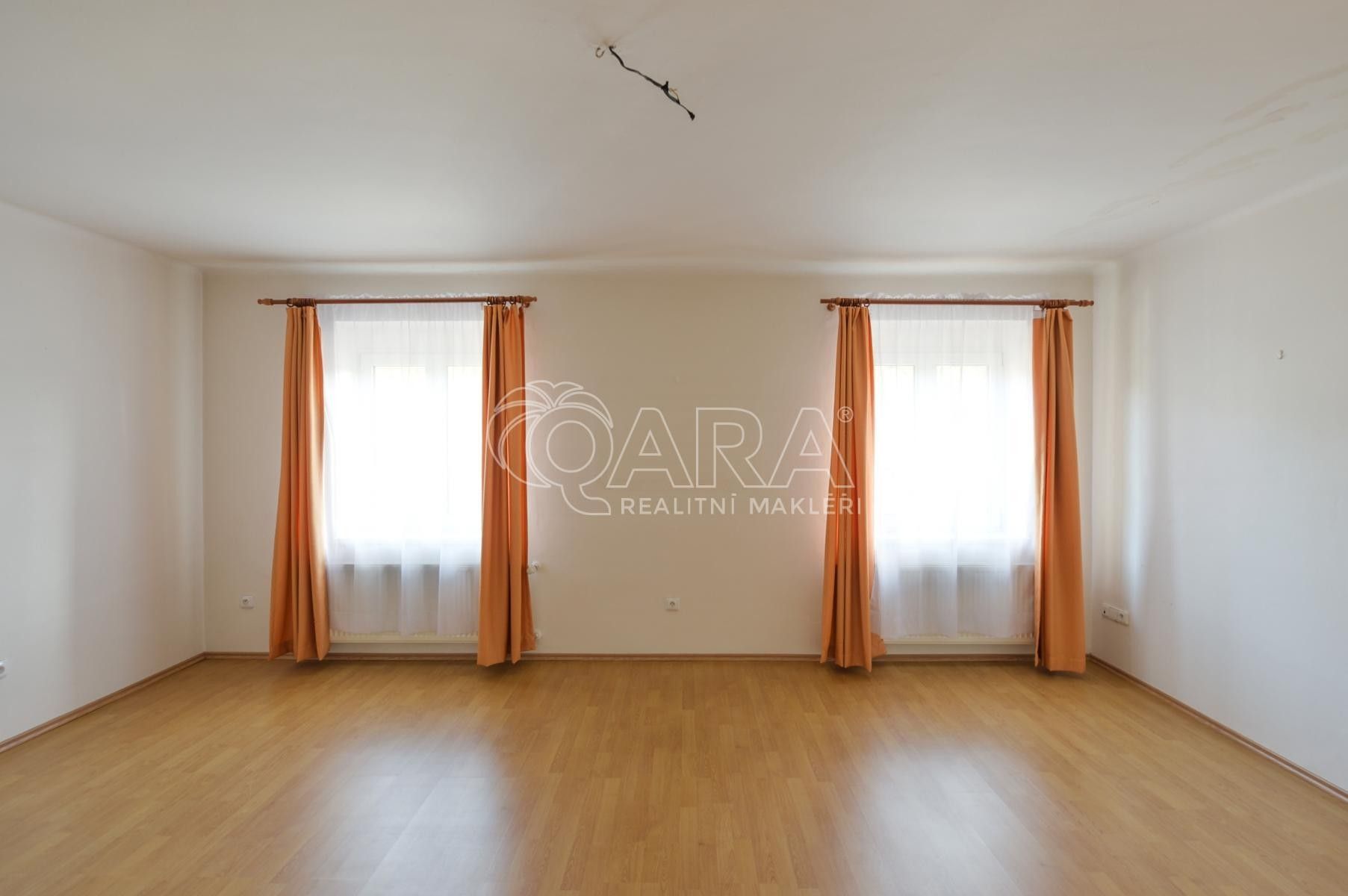Pronájem bytu 4+1 136 m² - foto 7