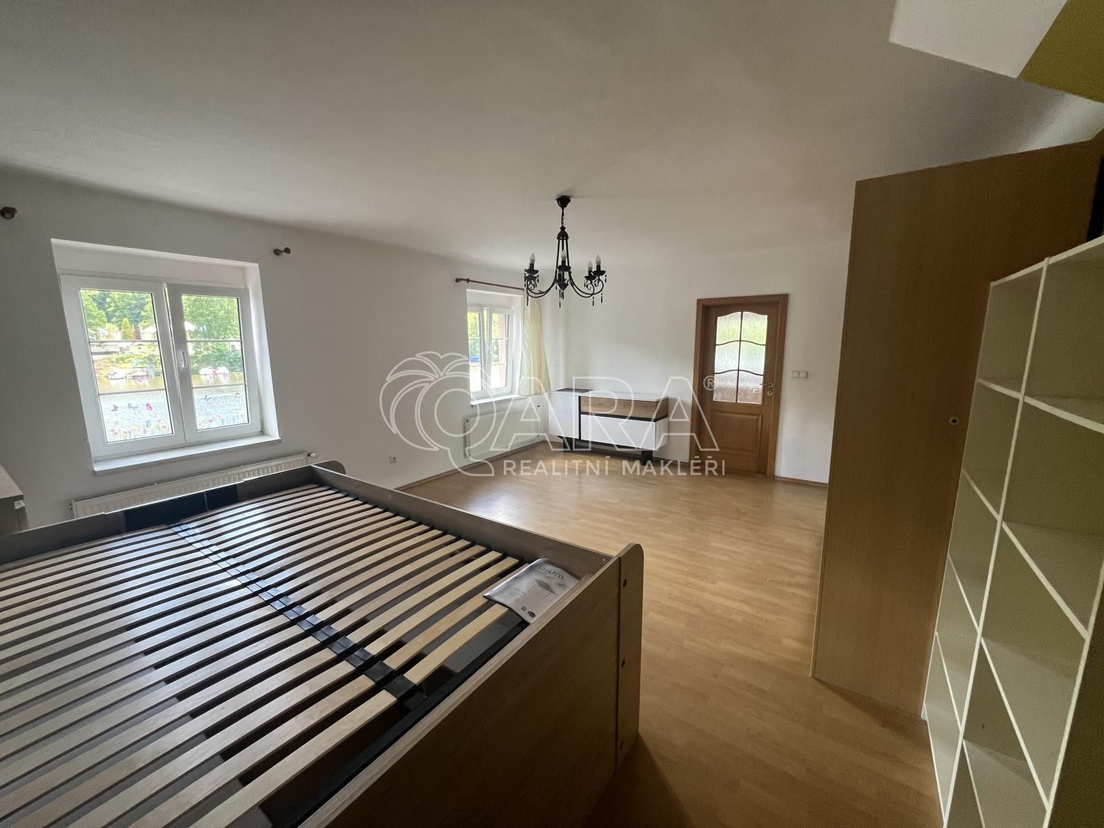 Pronájem bytu 4+1 136 m² - foto 21