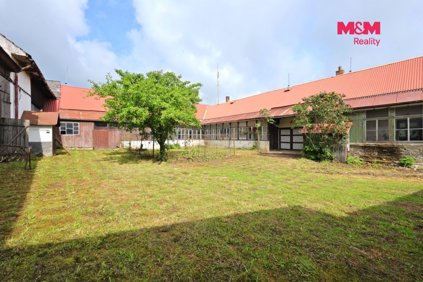 Prodej nemovitosti 265 m² - foto 28
