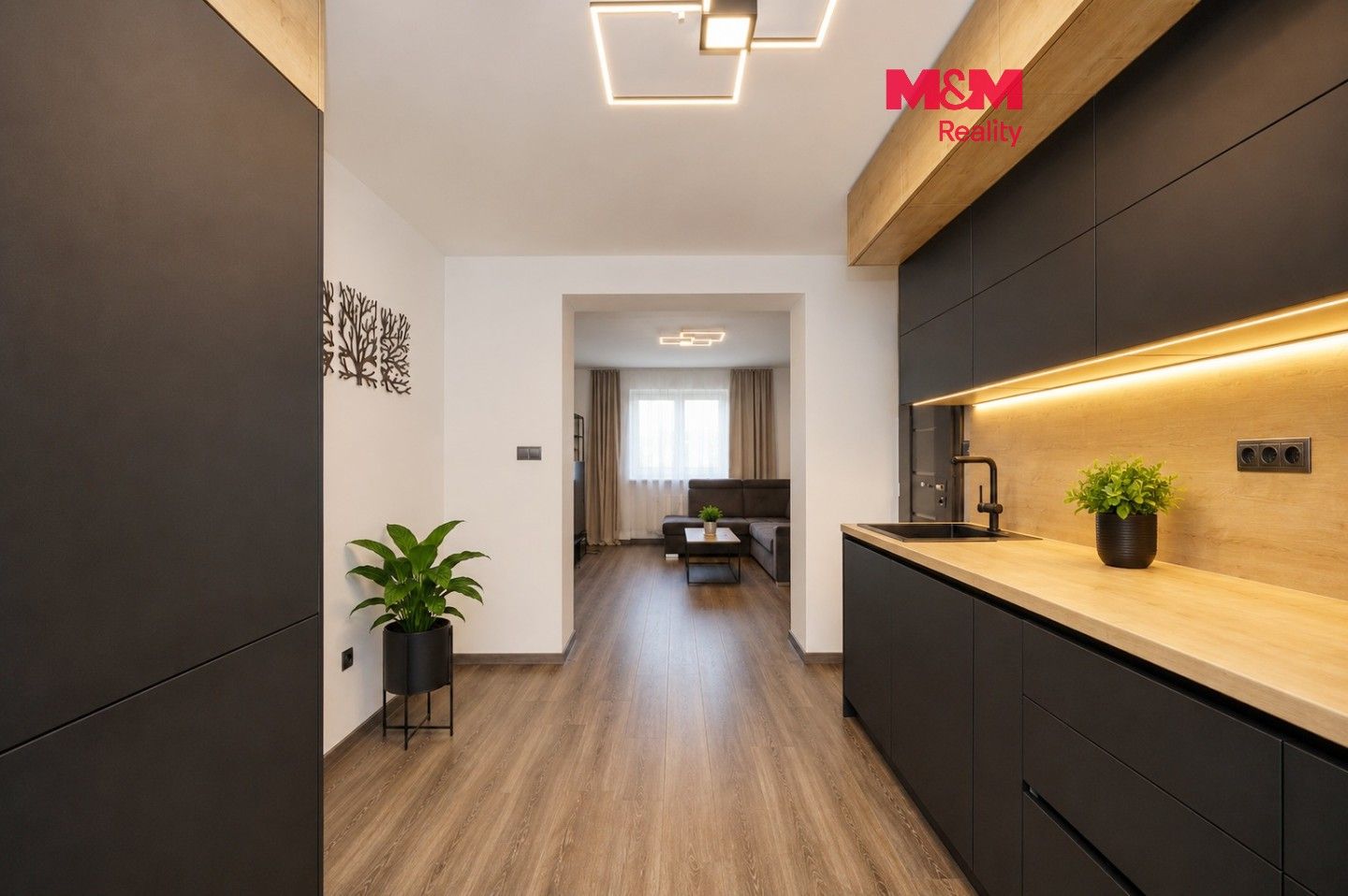 Prodej bytu 2+1 49 m² - foto 1