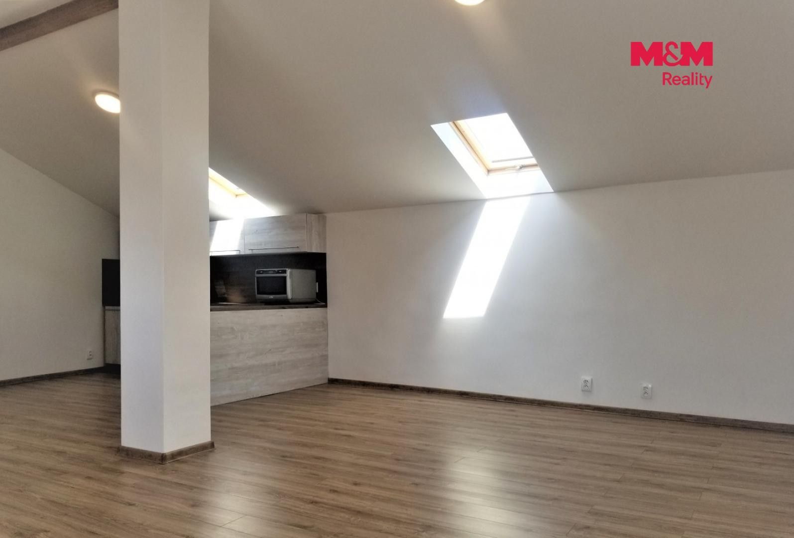 Pronájem bytu 1+kk 62 m² - foto 11