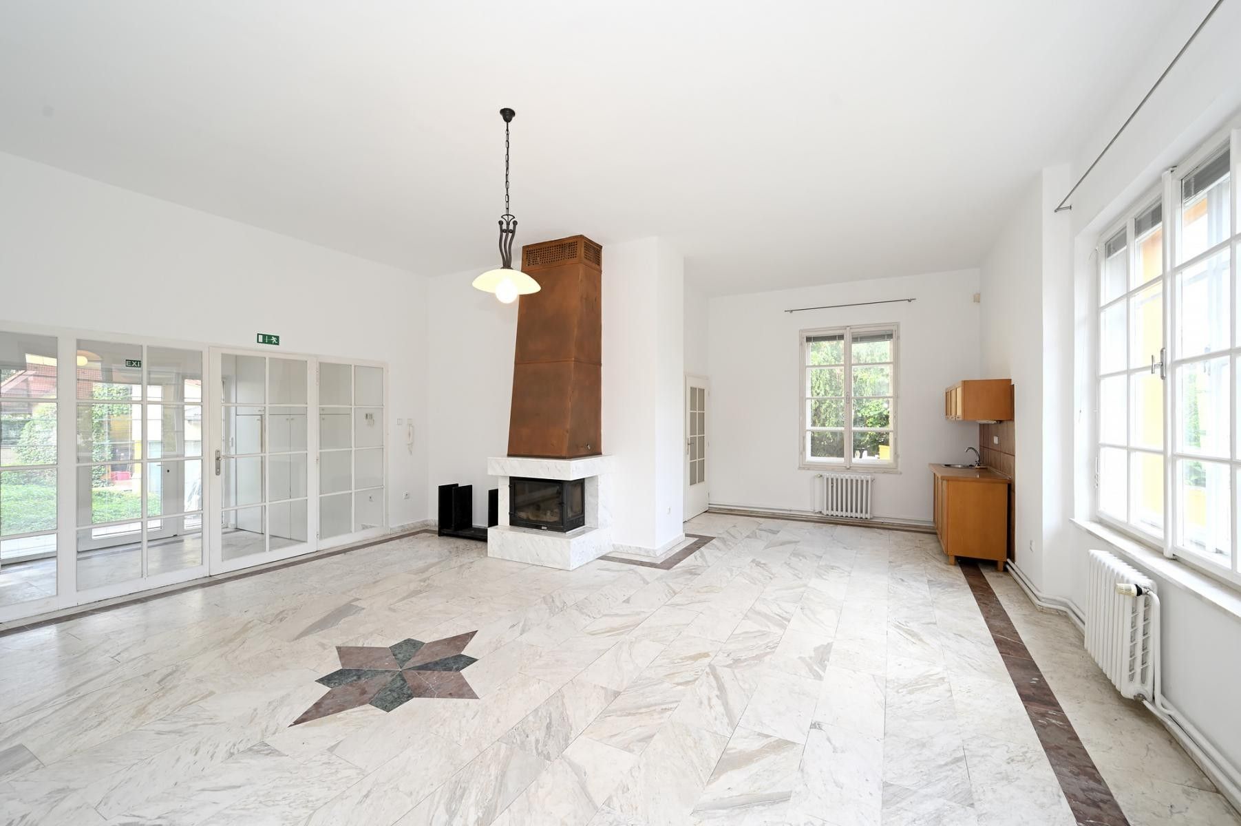 Pronájem komerčního prostoru 454 m² - foto 5
