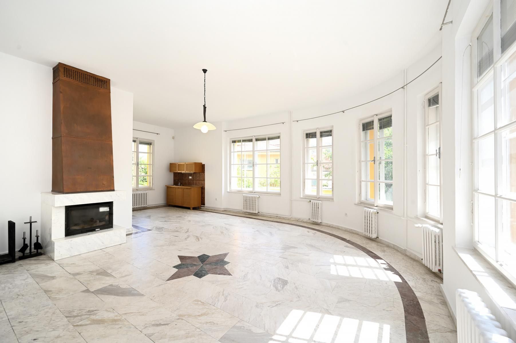 Pronájem komerčního prostoru 454 m² - foto 4