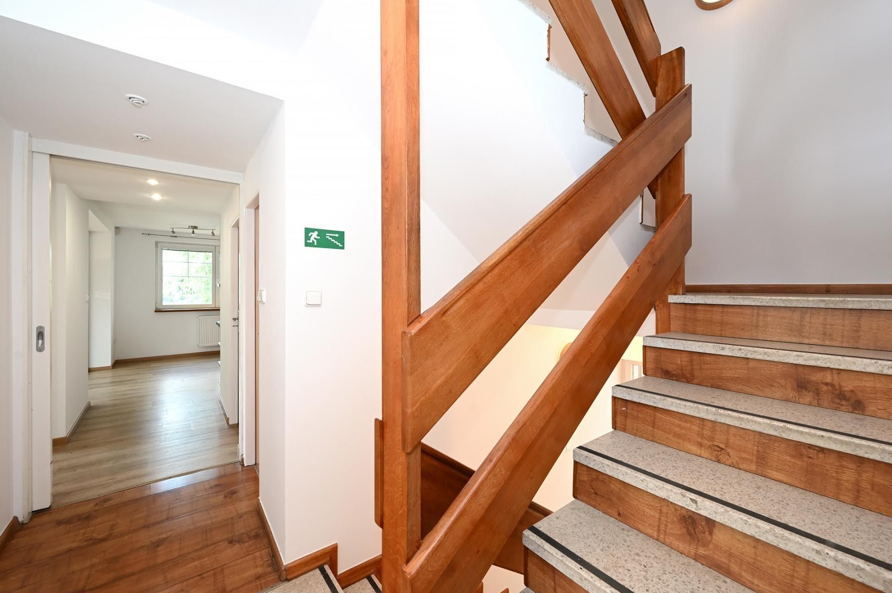 Pronájem komerčního prostoru 454 m² - foto 15