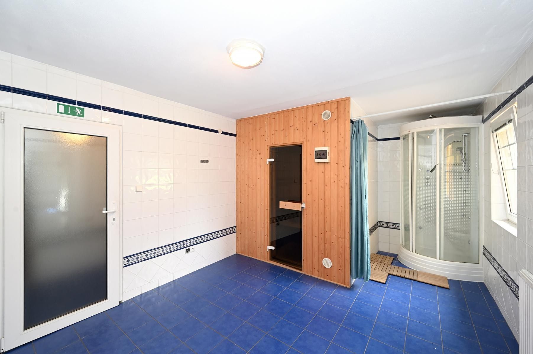 Pronájem komerčního prostoru 454 m² - foto 30
