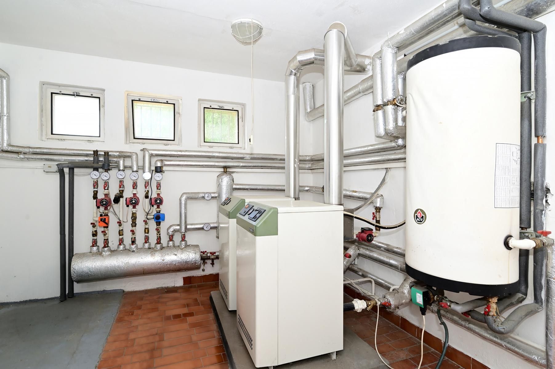 Pronájem komerčního prostoru 454 m² - foto 35