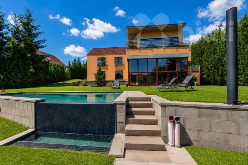 Prodej domu 347 m² - foto 1