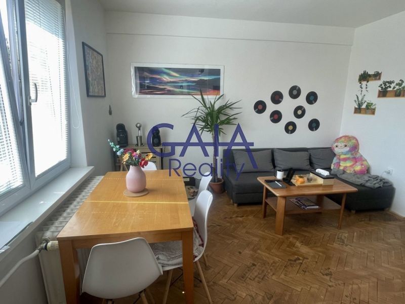 Prodej bytu 3+kk 67 m² - foto 3
