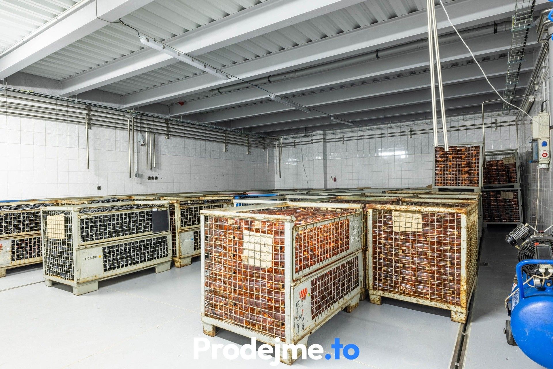 Prodej nemovitosti 1000 m² - foto 14