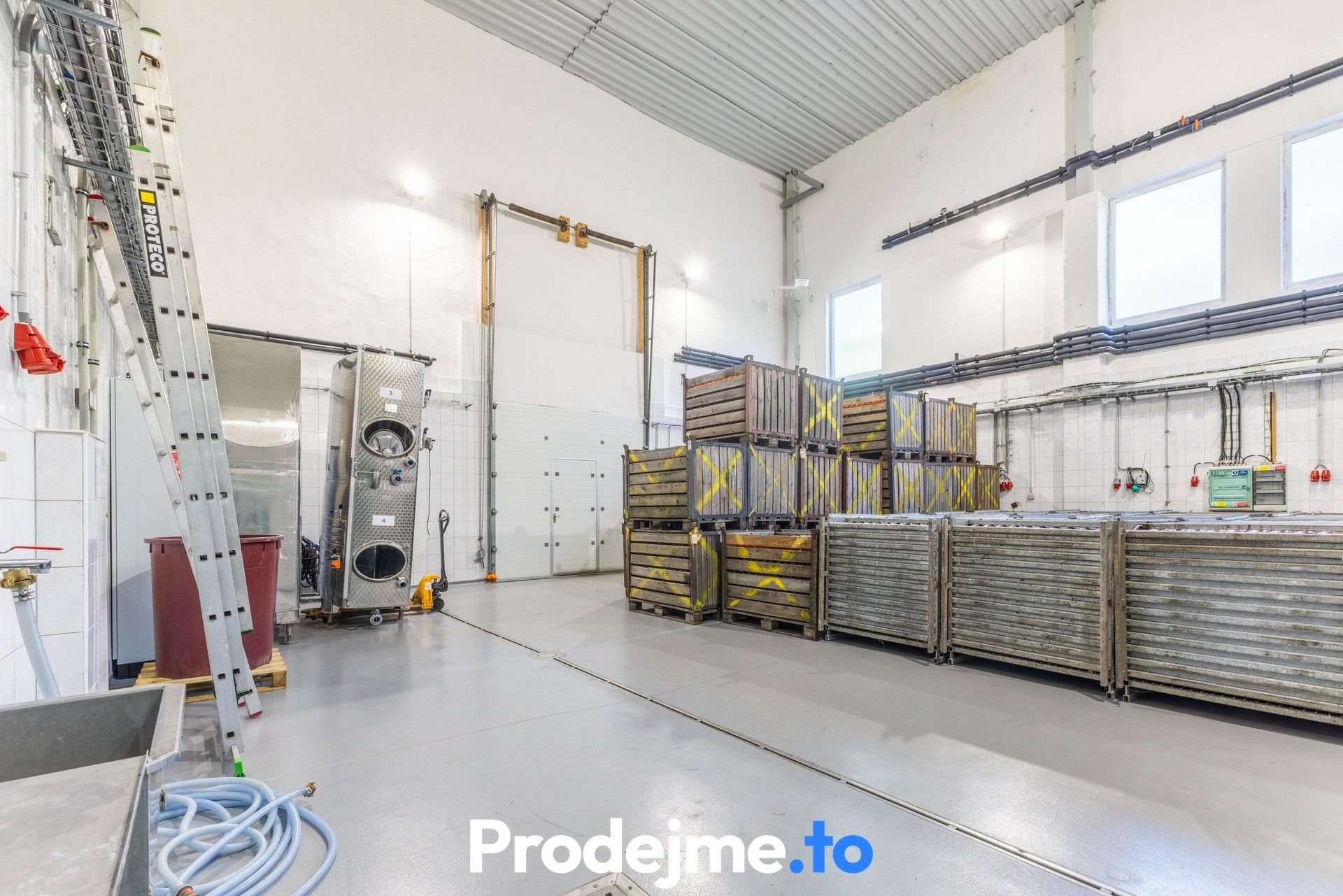 Prodej nemovitosti 1000 m² - foto 18
