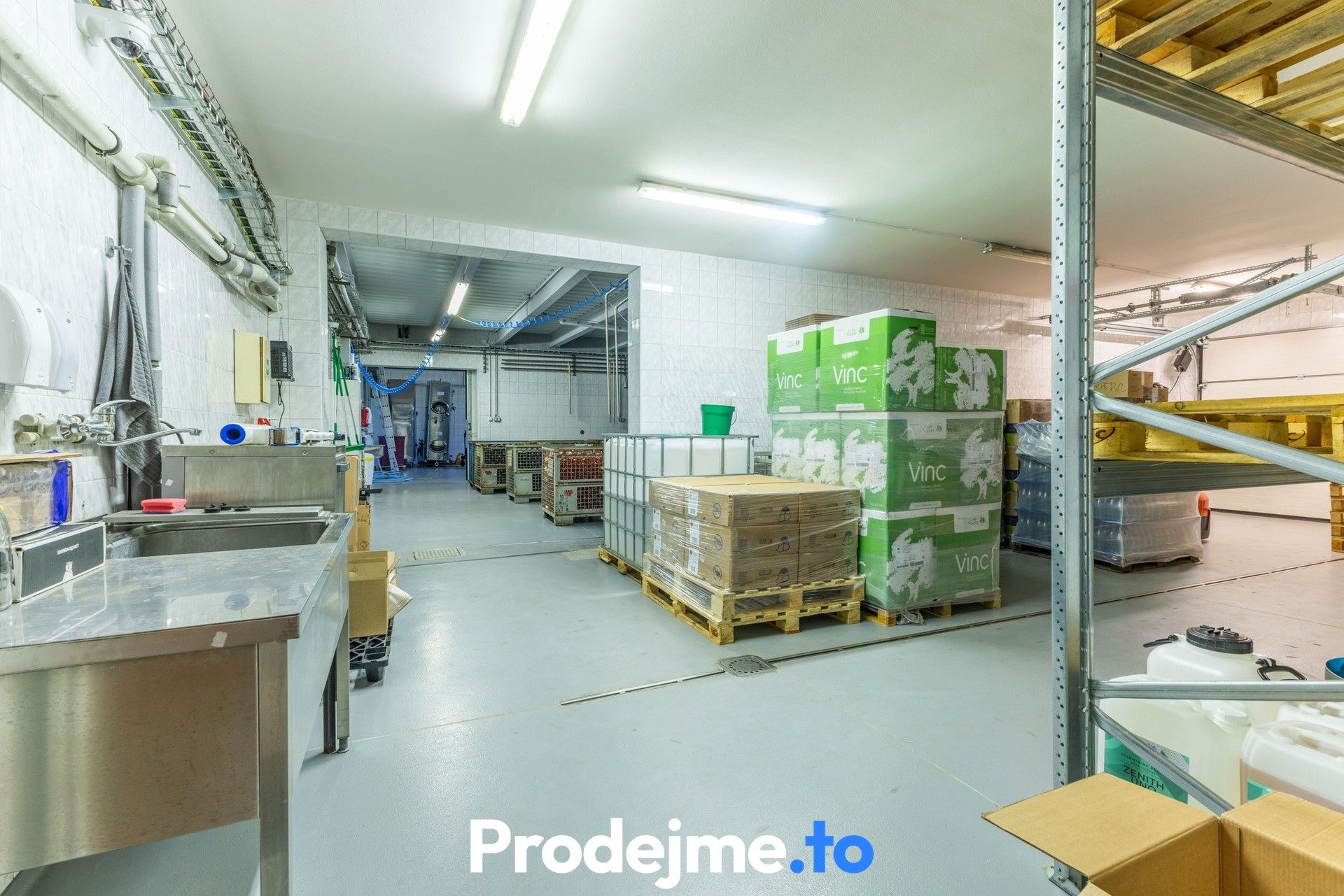 Prodej nemovitosti 1000 m² - foto 17