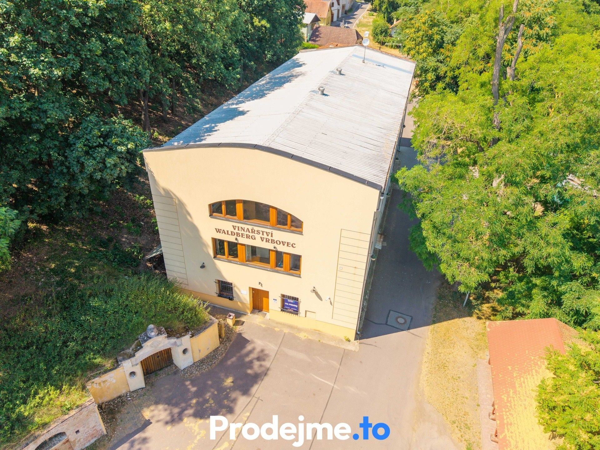 Prodej nemovitosti 1000 m² - foto 27