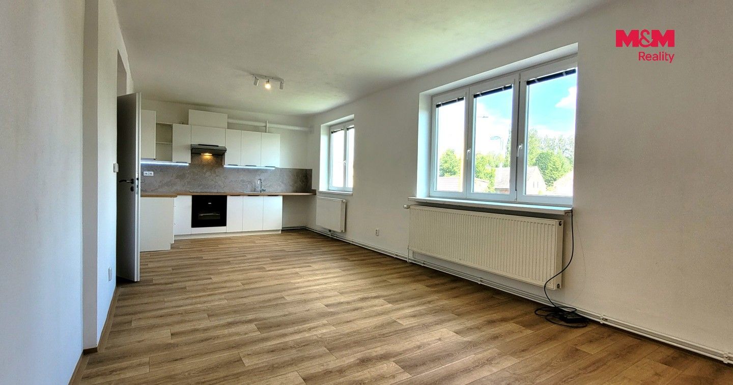 Pronájem bytu 3+kk 74 m² - foto 4