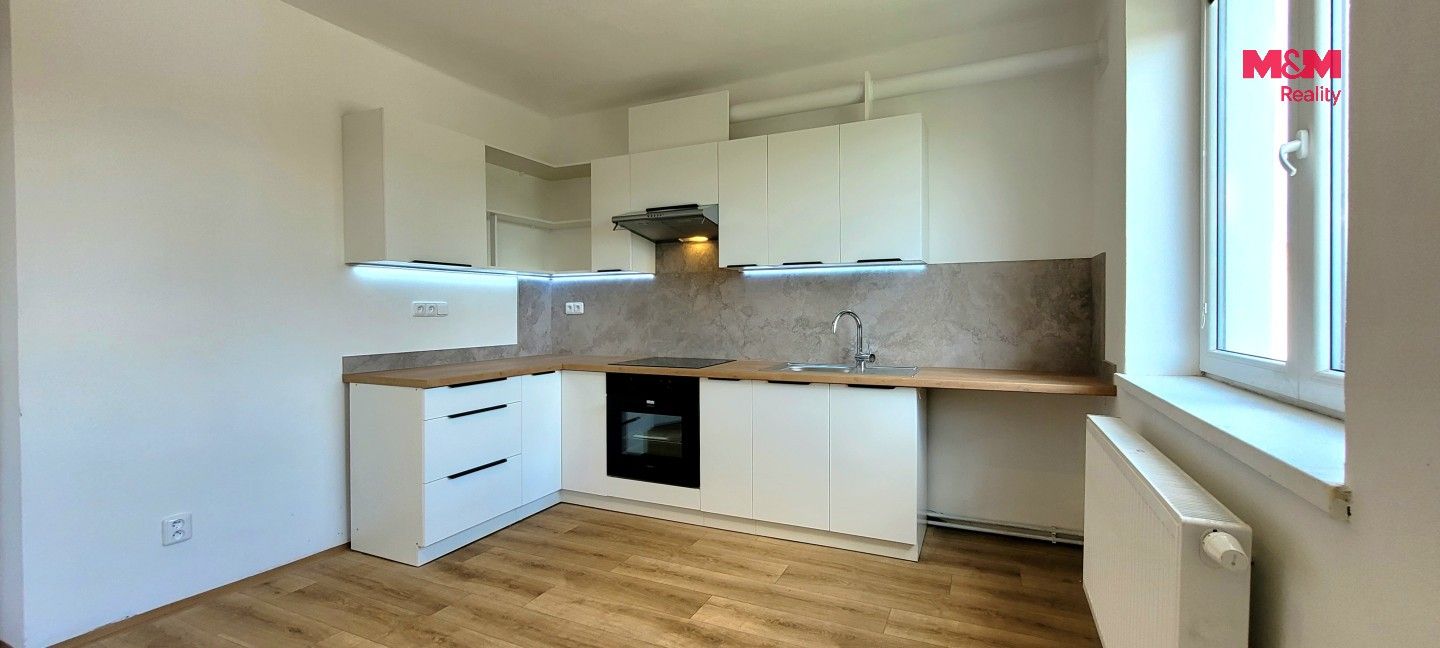 Pronájem bytu 3+kk 74 m² - foto 5