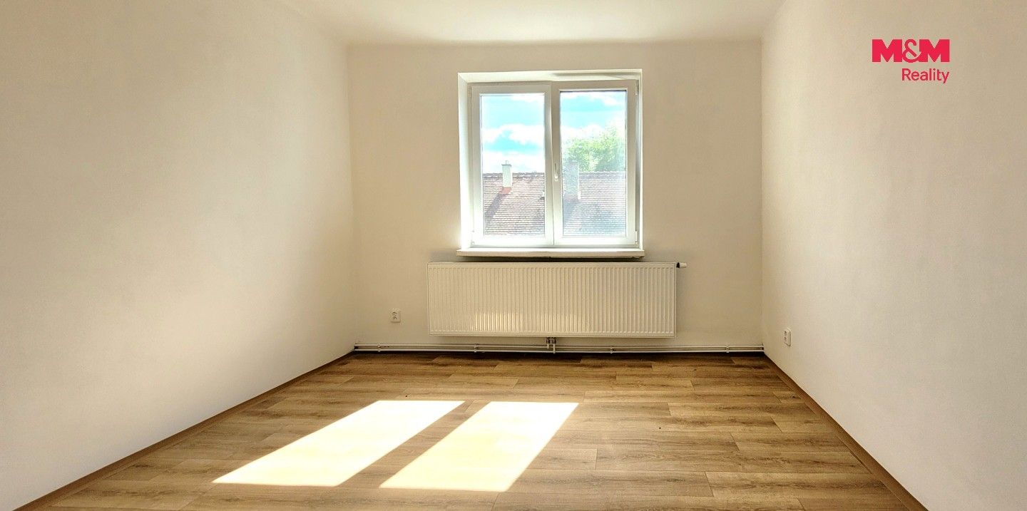Pronájem bytu 3+kk 74 m² - foto 11