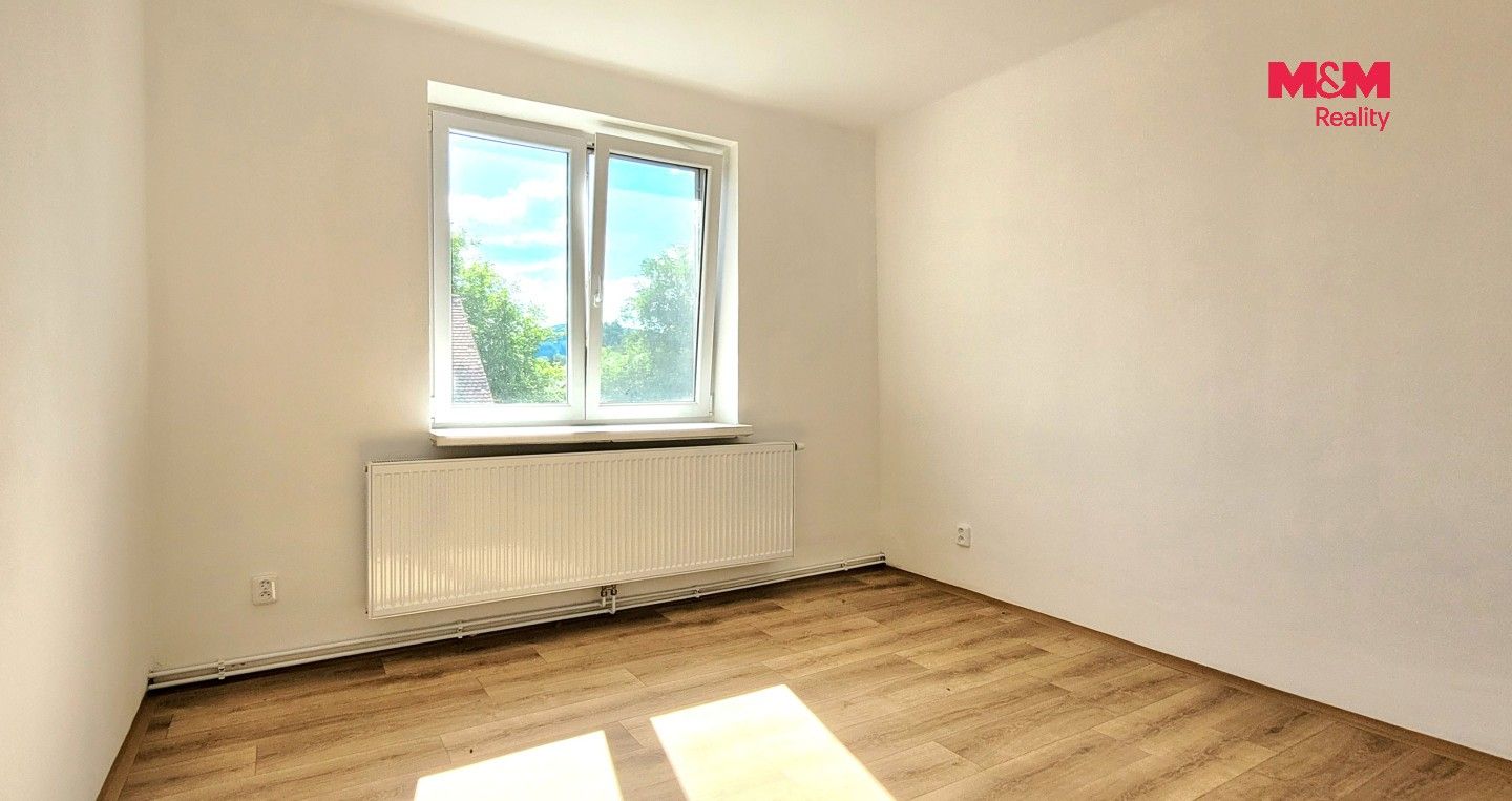 Pronájem bytu 3+kk 74 m² - foto 12