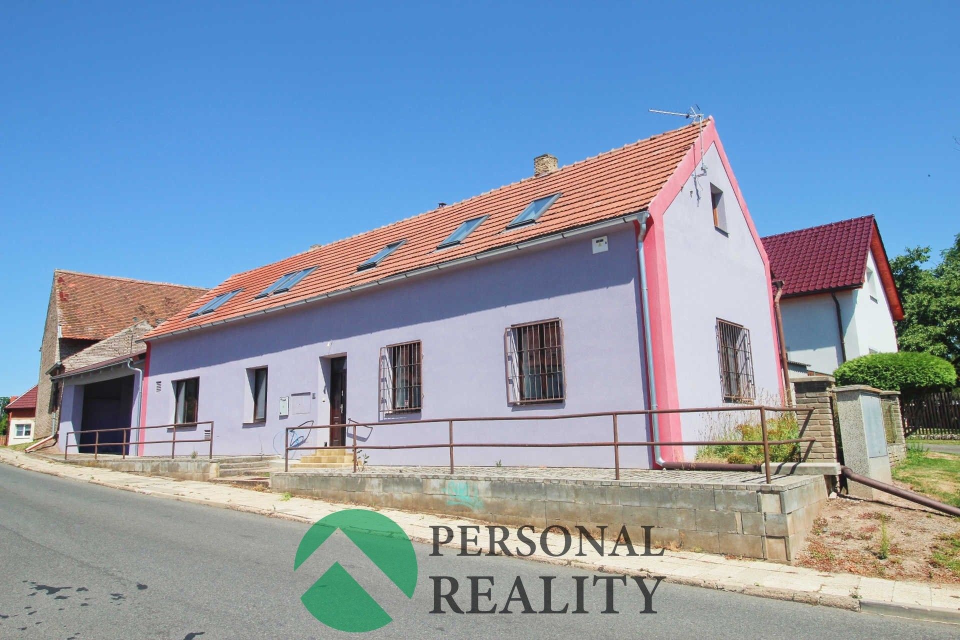 Prodej nemovitosti 130 m² - foto 1