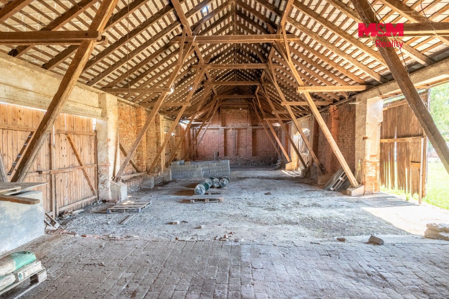 Prodej nemovitosti 163 m² - foto 8