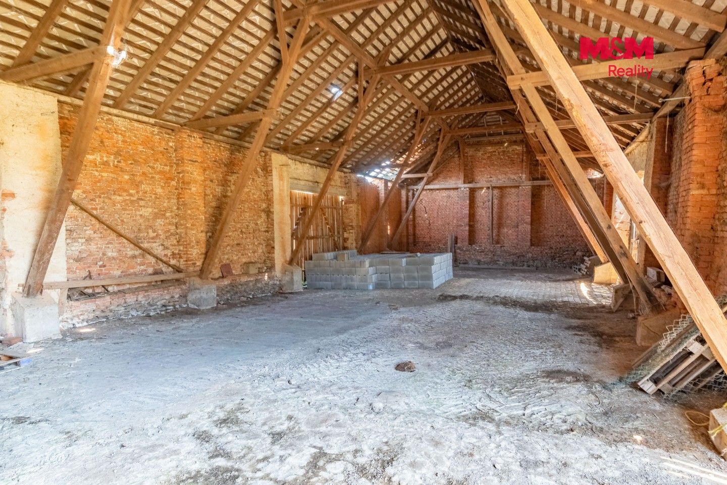 Prodej nemovitosti 163 m² - foto 9