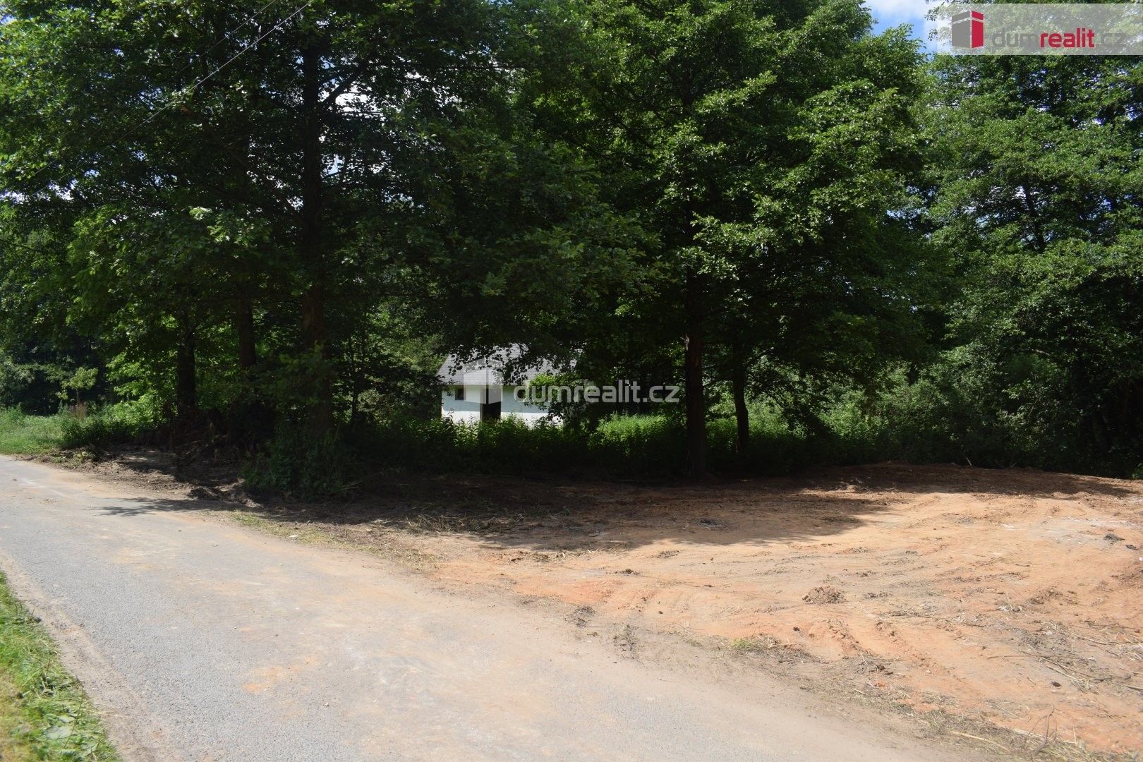 Prodej pozemku 1560 m² - foto 1