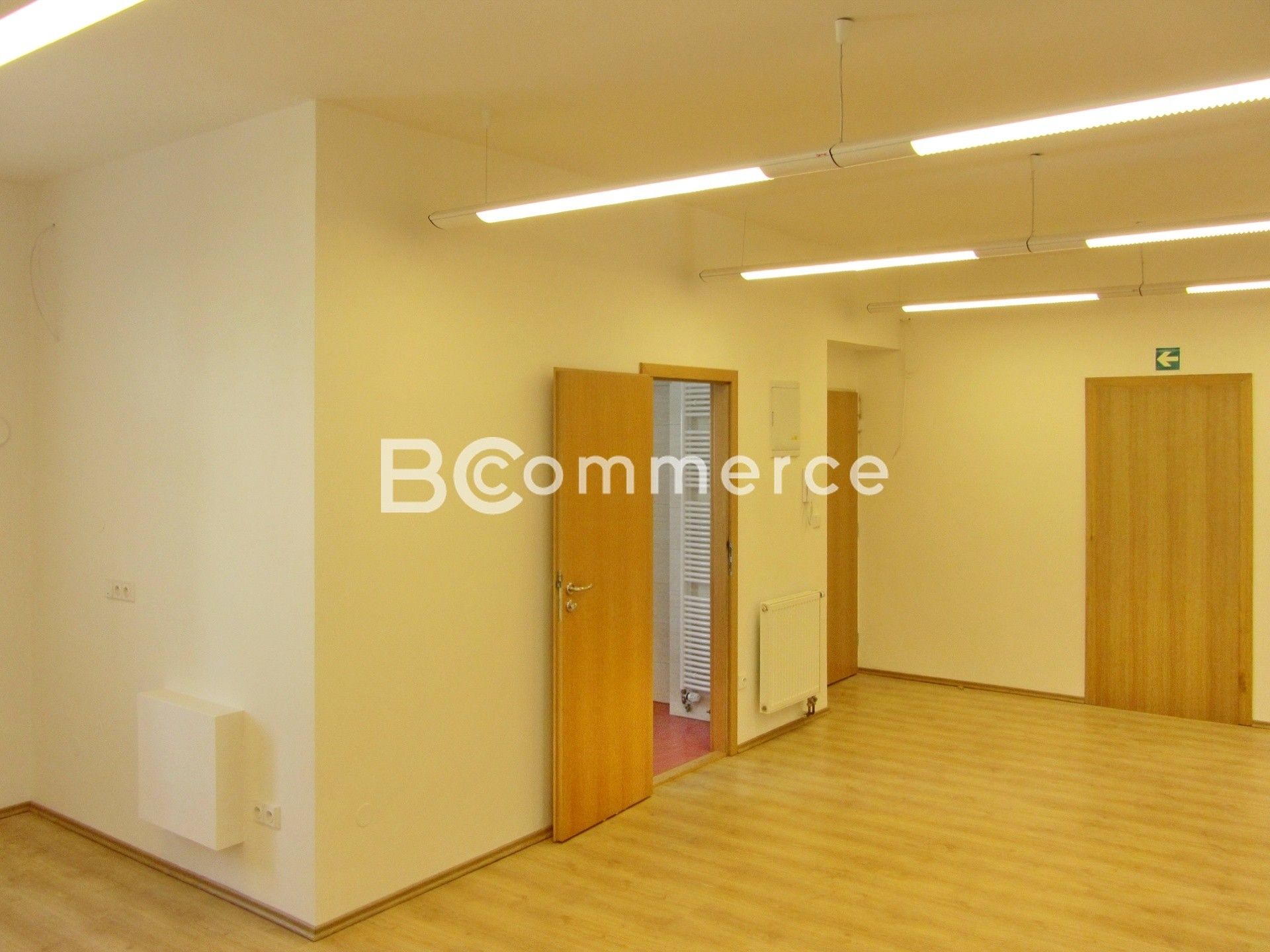 Pronájem komerčního prostoru 87 m² - foto 4