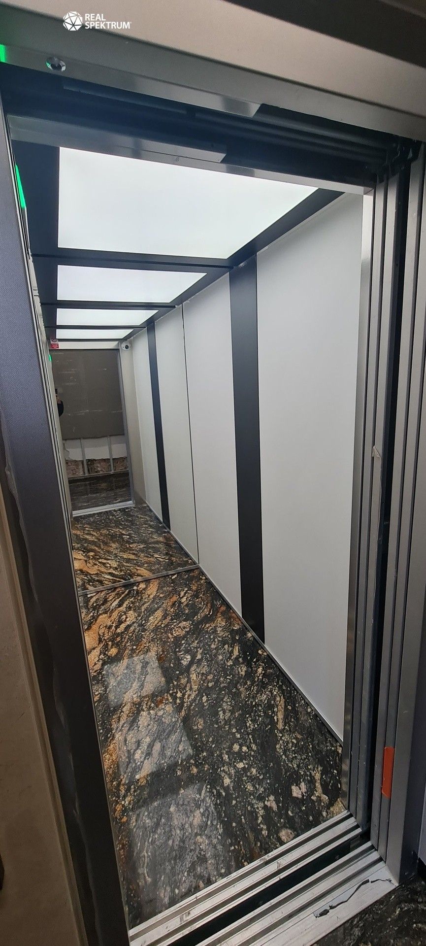 Pronájem bytu 2+kk 36 m² - foto 10