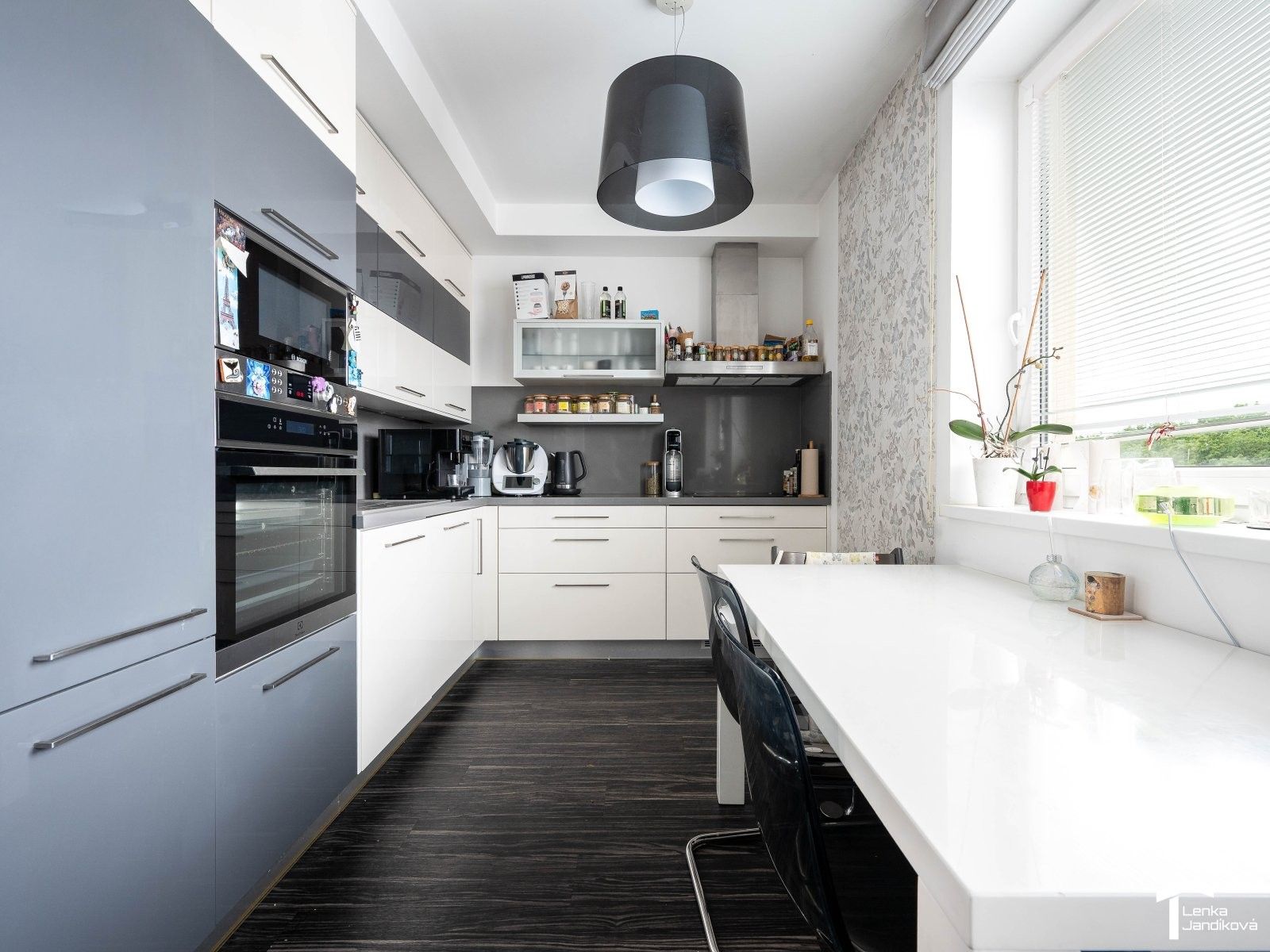 Pronájem bytu 3+kk 70 m² - foto 3