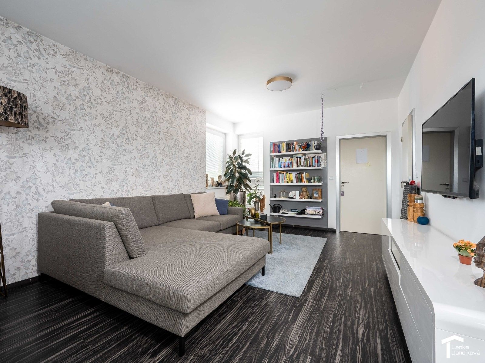 Pronájem bytu 3+kk 70 m² - foto 2