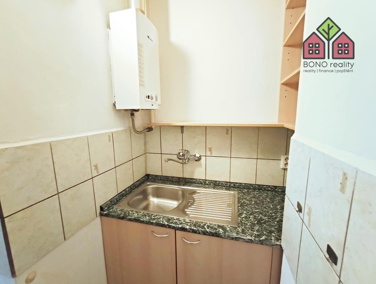 Pronájem bytu 1+kk 34 m² - foto 9