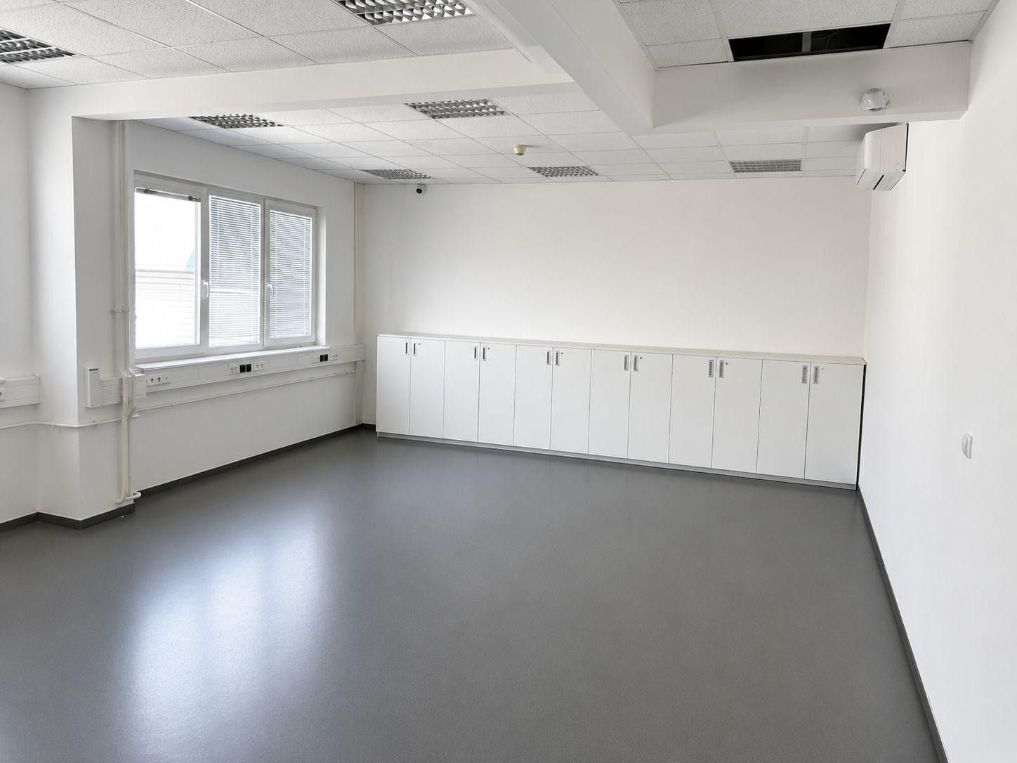 Pronájem komerčního prostoru 1089 m² - foto 7
