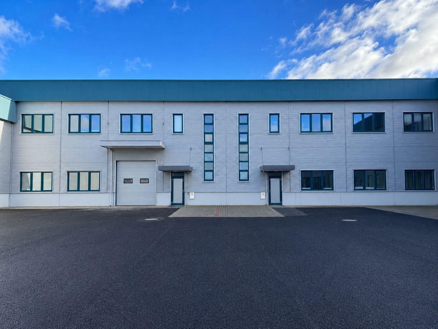 Pronájem komerčního prostoru 1089 m² - foto 12