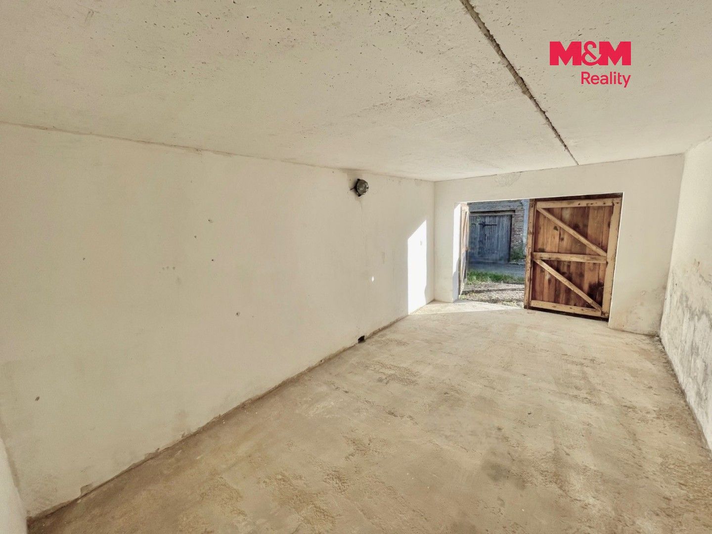 Prodej nemovitosti 23 m² - foto 2