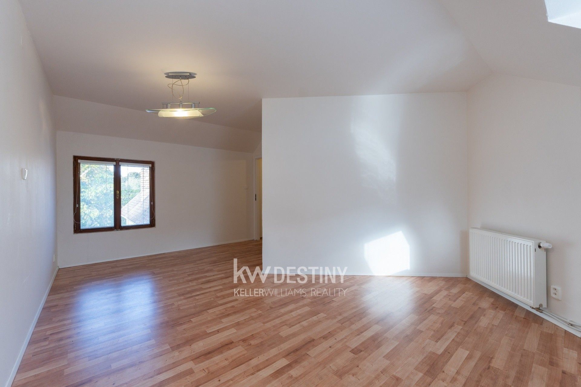 Pronájem bytu 3+kk 100 m² - foto 3