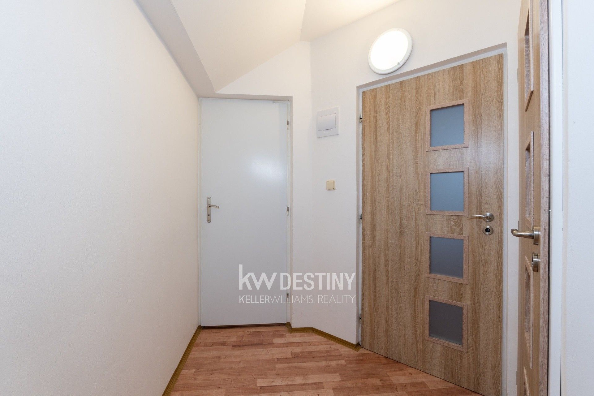 Pronájem bytu 3+kk 100 m² - foto 9