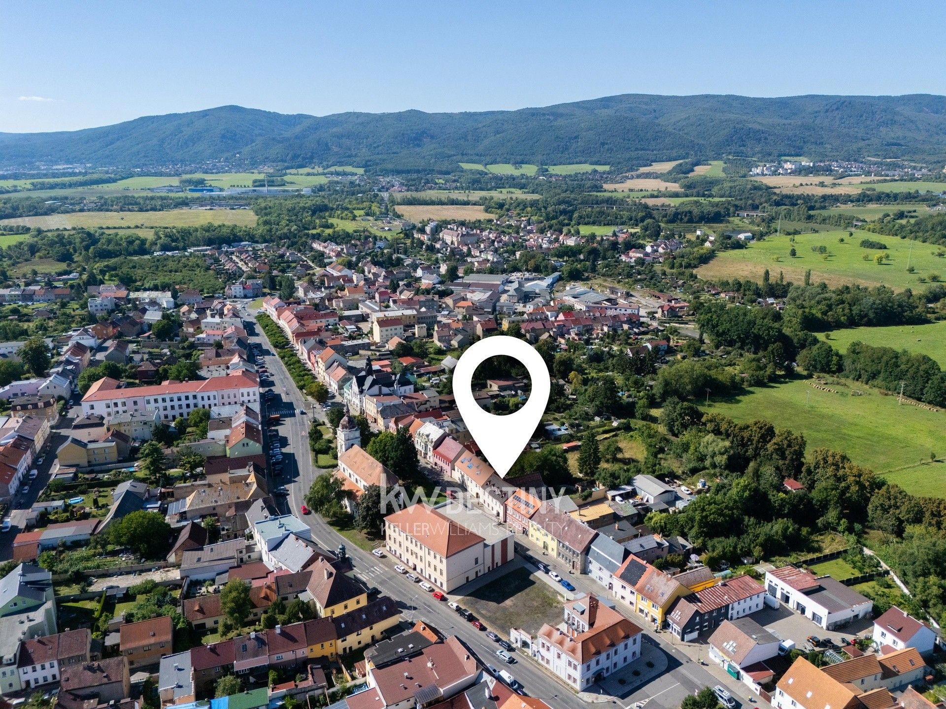 Pronájem bytu 3+kk 100 m² - foto 22