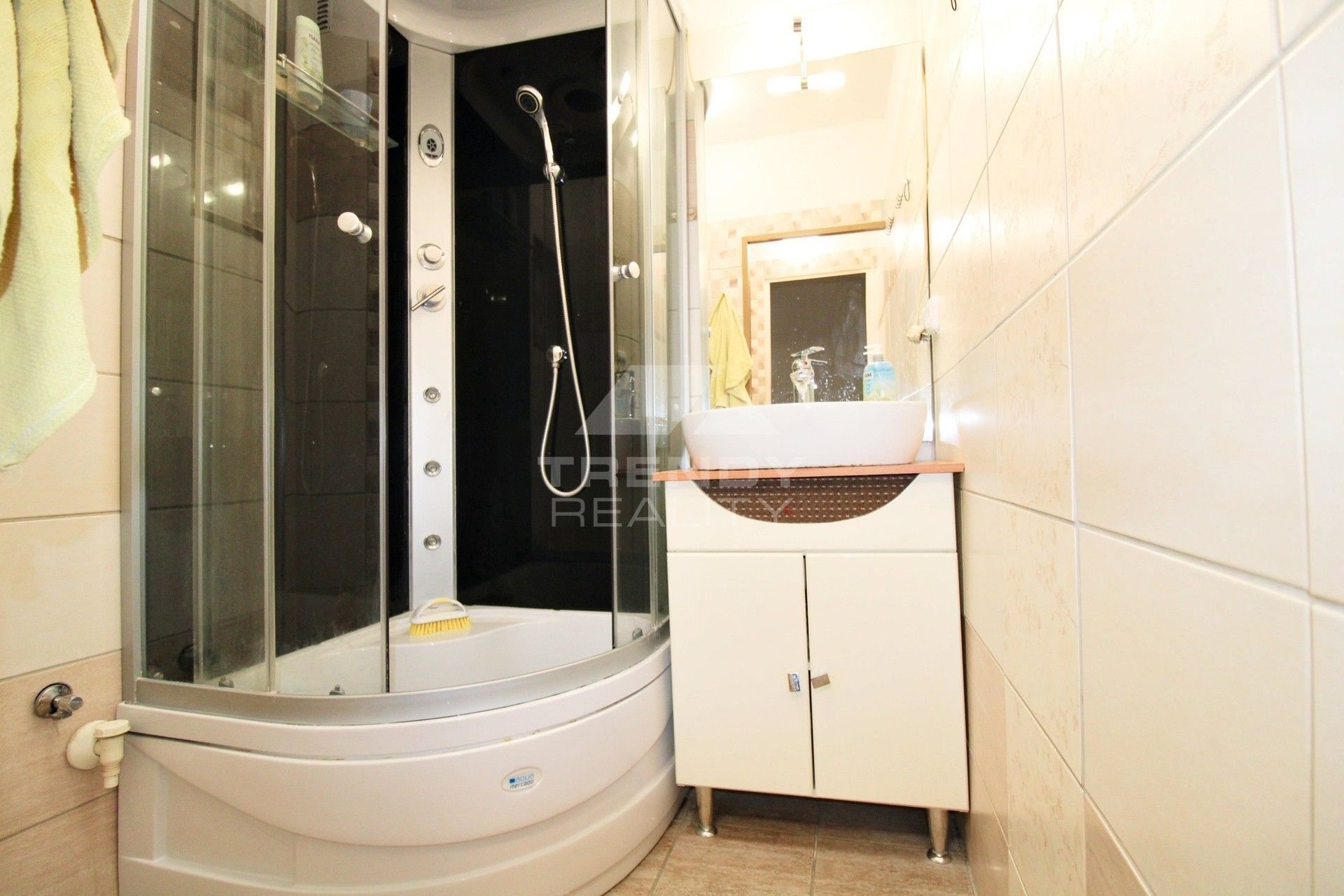 Pronájem bytu 2+1 64 m² - foto 6