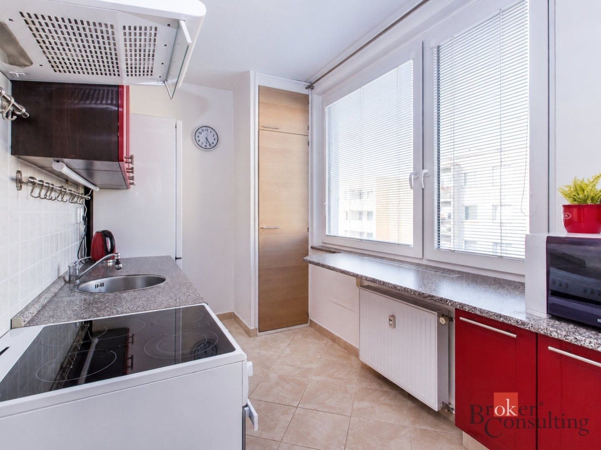 Pronájem bytu 2+1 61 m² - foto 5