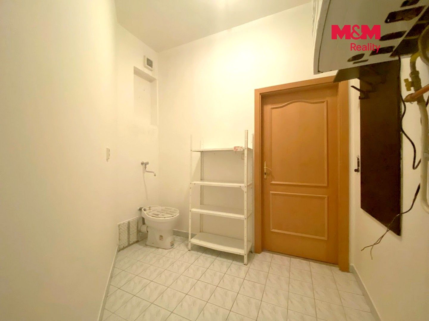 Pronájem komerčního prostoru 114 m² - foto 9