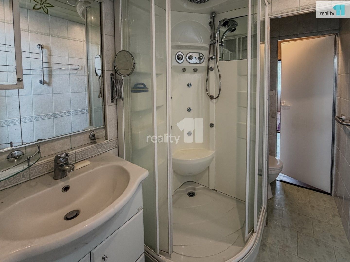 Pronájem bytu 3+1 63 m² - foto 8
