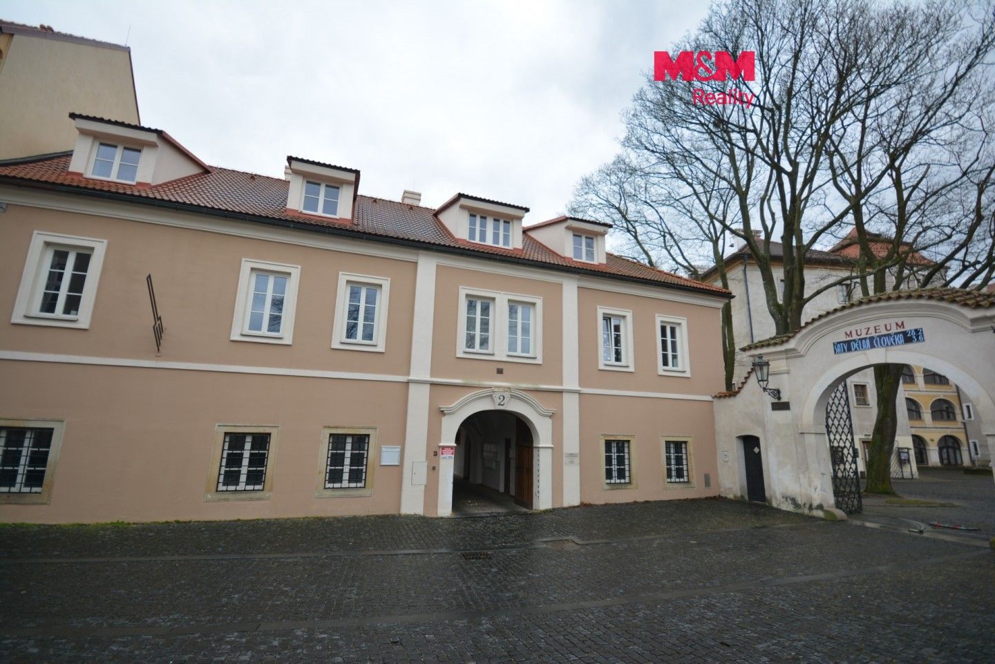 Prodej bytu 1+kk 30 m² - foto 1
