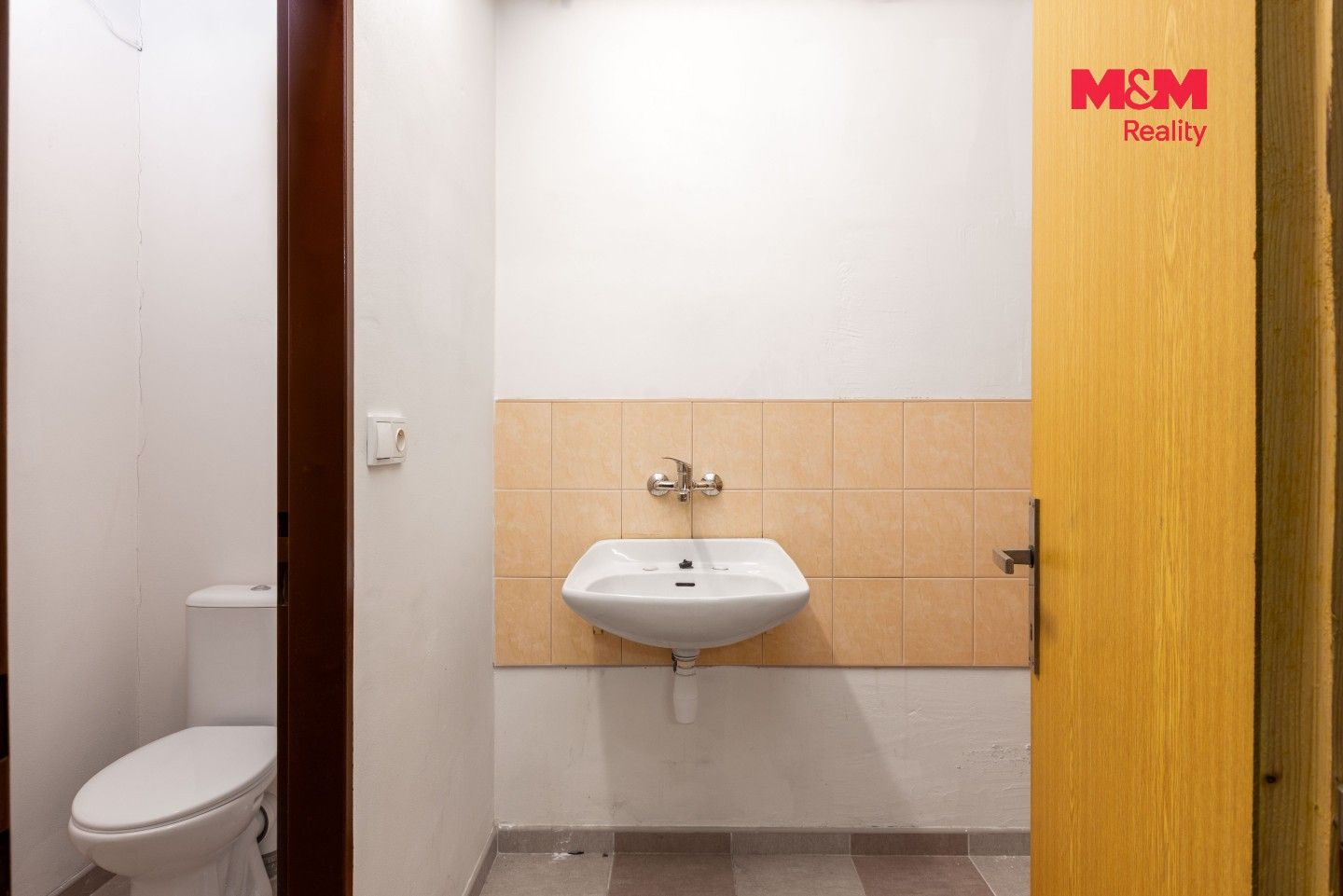 Prodej komerčního prostoru 803 m² - foto 18