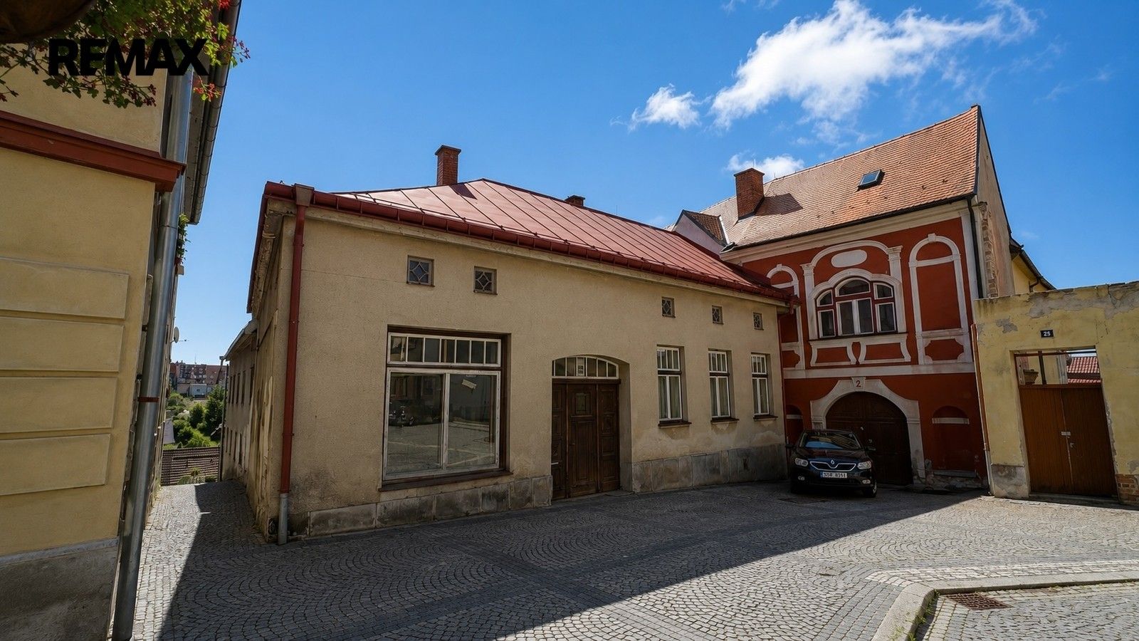 Prodej domu 370 m² - foto 1