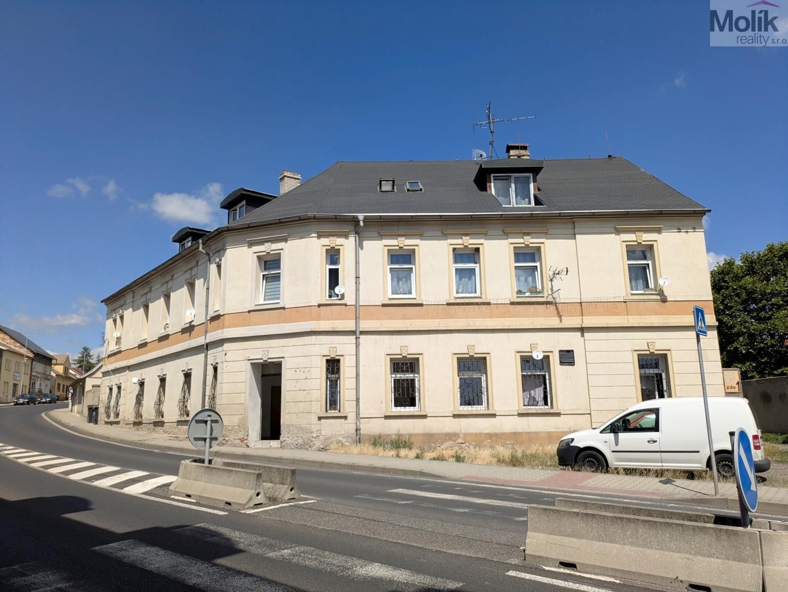 Pronájem bytu 1+1 42 m² - foto 1
