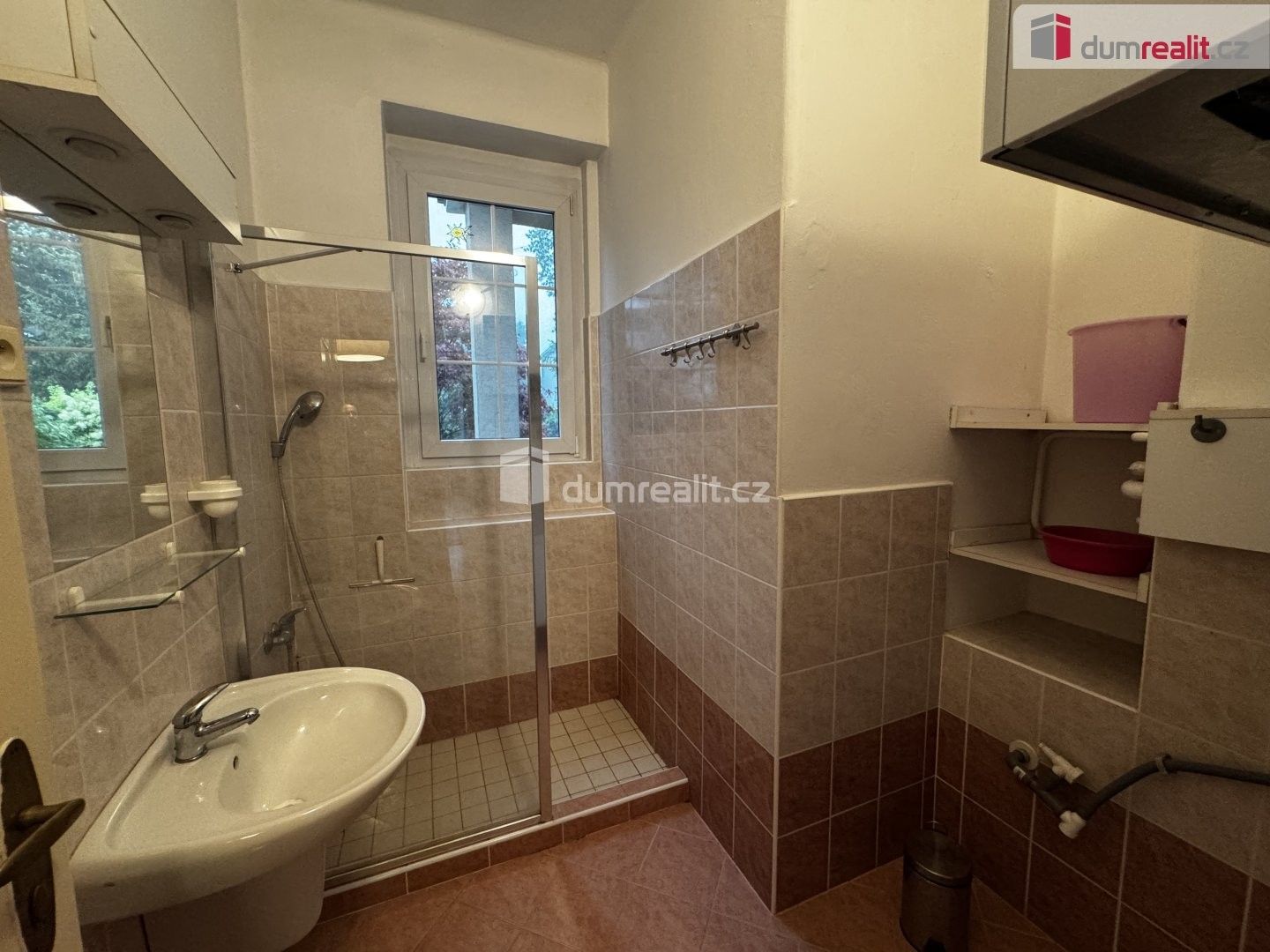 Pronájem komerčního prostoru 290 m² - foto 6