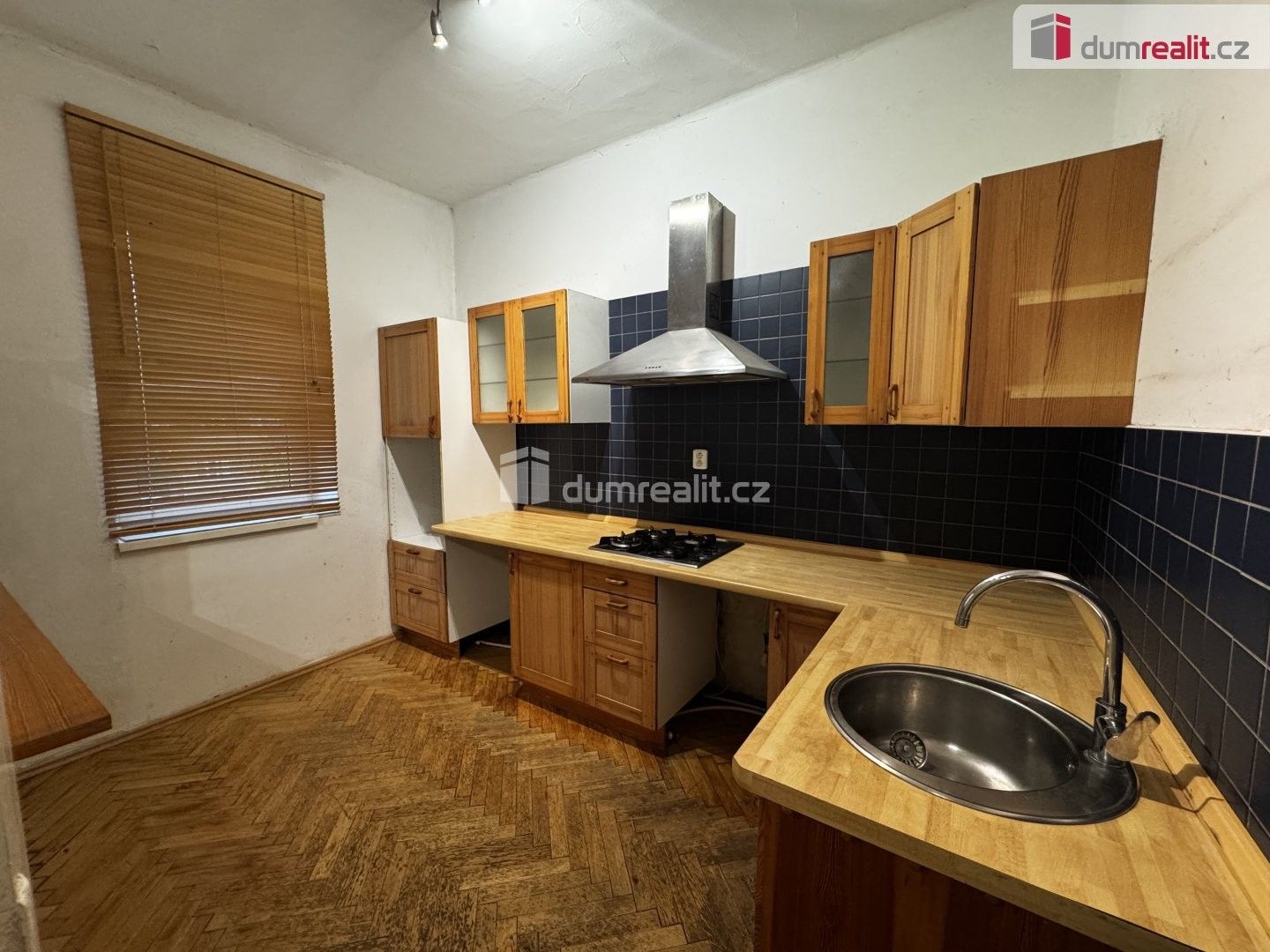 Pronájem komerčního prostoru 290 m² - foto 12