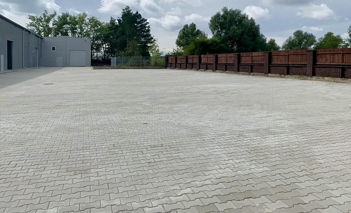 Pronájem komerčního prostoru 468 m² - foto 4